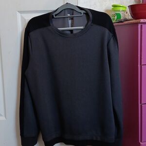 XL mens athletic long sleeve shirt